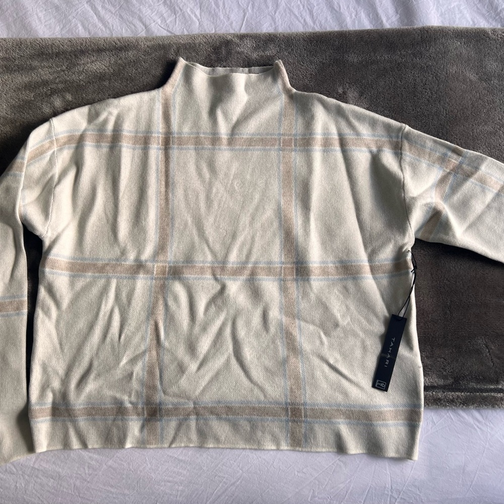 NWT Tahari Women’s Sweater